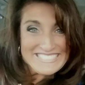 Meet your Posher, Stacey